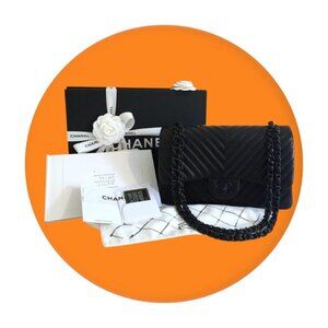 CHANEL Chevron So Black Medium Flap